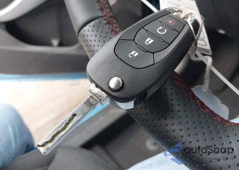 2025 Chevrolet Trax Fwd 1Rs из США, поврежденный, VIN KL77LGEP6SC074414